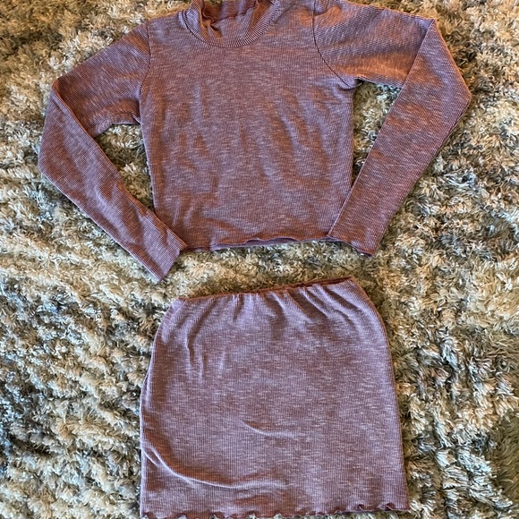 Matching Set - Picture 2 of 3